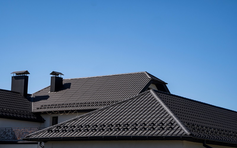 The Benefits of Spending More on Experienced Roofing Contractors
